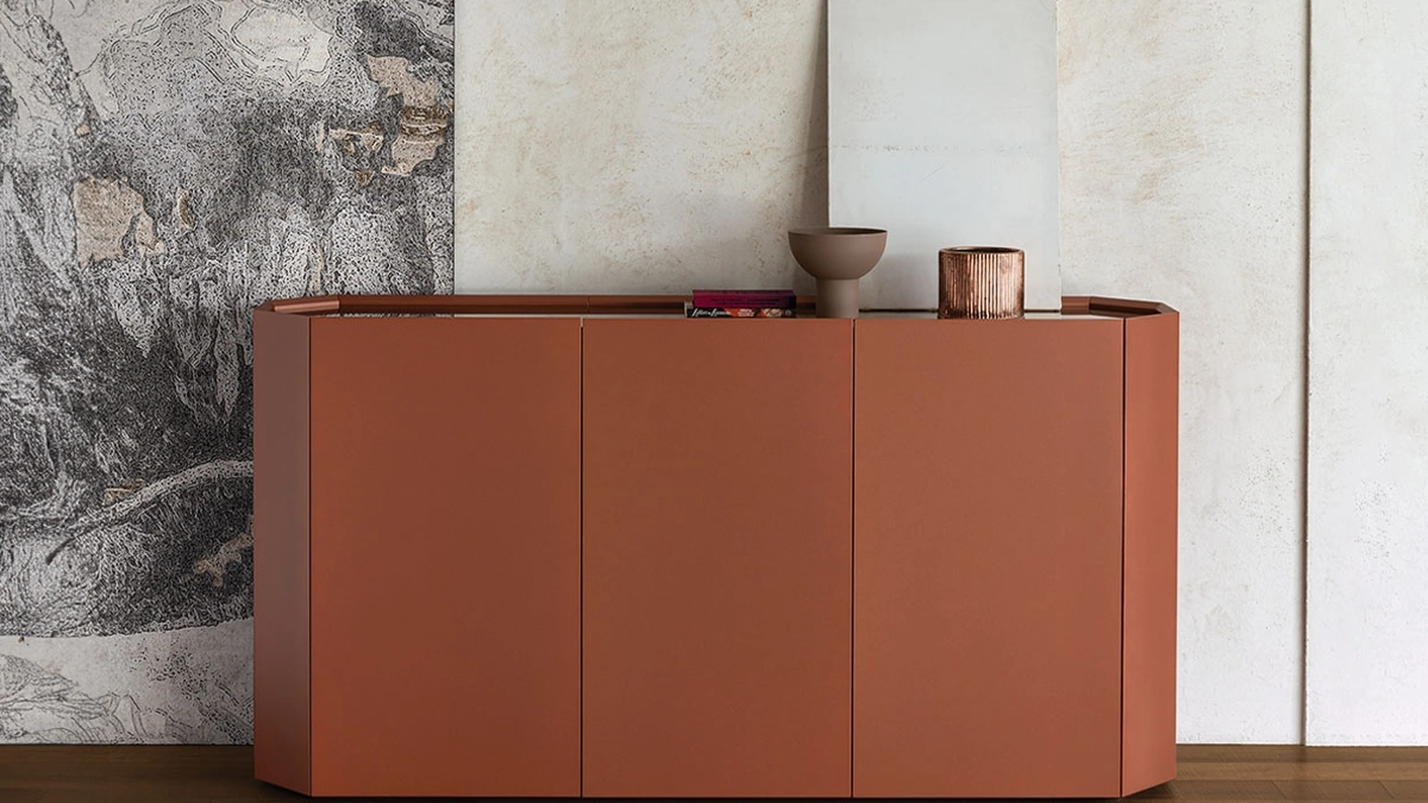 Madia Alta in legno laccato Chelsea di Cattelan Italia