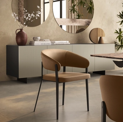 Sedia in pelle Hug di Scavolini